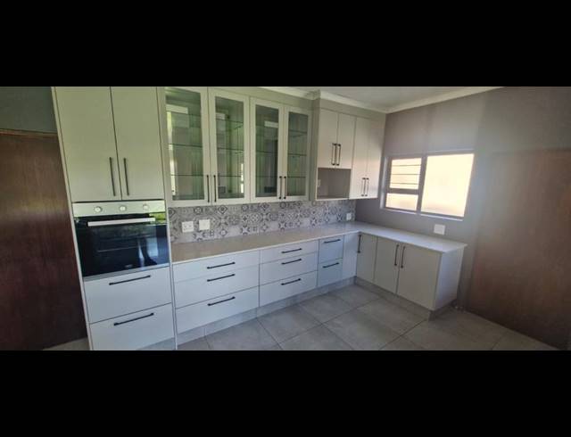 3 BEDROOM HOUSE FOR SALE IN BROOKLANDS LIFESTYLE ESTATE